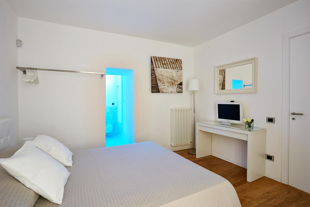Suite Home Moncada Palermo Phòng bức ảnh